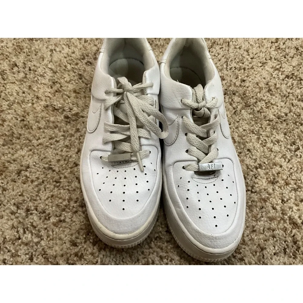 NIKE AIR‎ MAX WOMENS SHOES SIZE 7.5